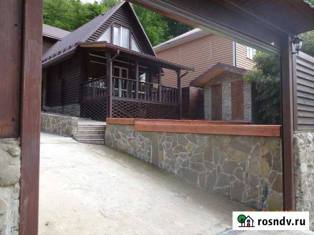 Дом 120 м² на участке 4 сот. в аренду посуточно в Сочи Сочи - изображение 1