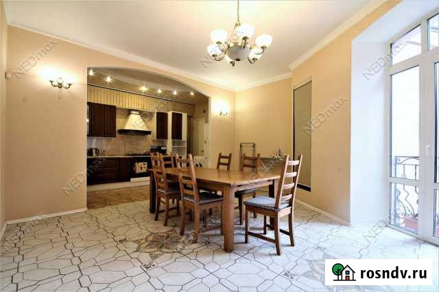 4-комнатная квартира, 140 м², 5/5 эт. в аренду на длительный срок в Санкт-Петербурге Санкт-Петербург - изображение 1