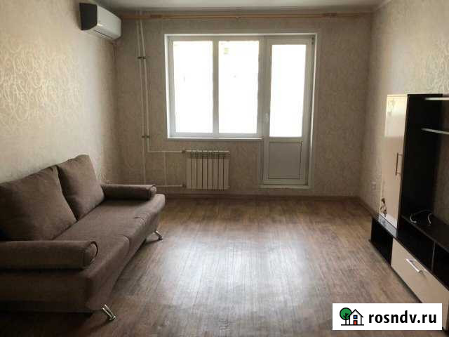 1-комнатная квартира, 40 м², 3/10 эт. в аренду на длительный срок в Энгельсе Энгельс - изображение 1