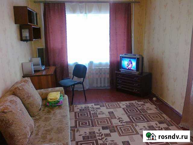 1-комнатная квартира, 40 м², 2/5 эт. в аренду посуточно в Каменске-Уральском Каменск-Уральский - изображение 1