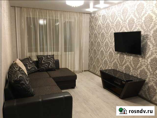 3-комнатная квартира, 70 м², 4/9 эт. в аренду посуточно в Комсомольске-на-Амуре Комсомольск-на-Амуре - изображение 1