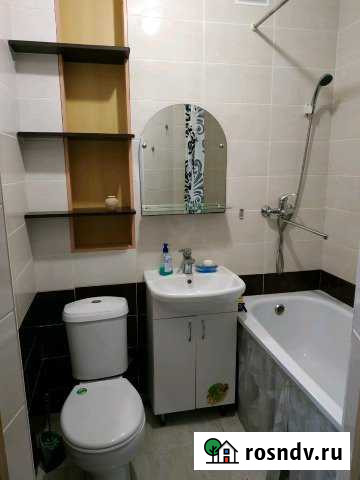 2-комнатная квартира, 43 м², 3/5 эт. в аренду на длительный срок в Таганроге Таганрог - изображение 1