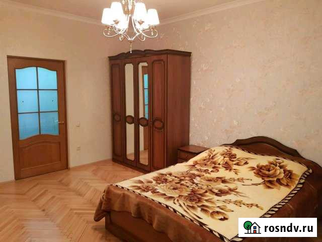 3-комнатная квартира, 90 м², 3/3 эт. в аренду посуточно в Железноводске Железноводск - изображение 1