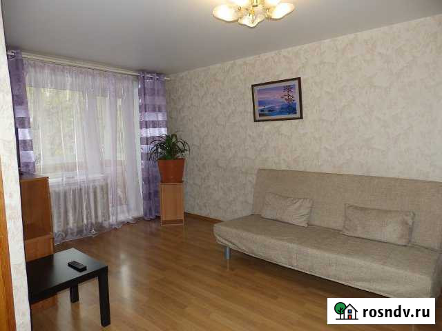 3-комнатная квартира, 60 м², 3/5 эт. в аренду посуточно в Новокузнецке Новокузнецк - изображение 1