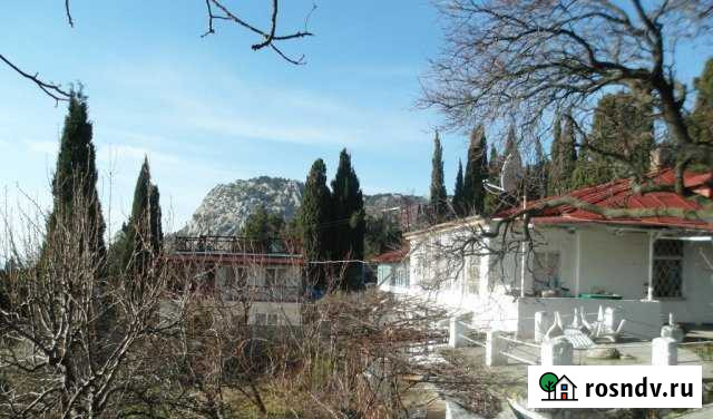 Дом 124 м² на участке 12 сот. на продажу в Алупке Алупка - изображение 1