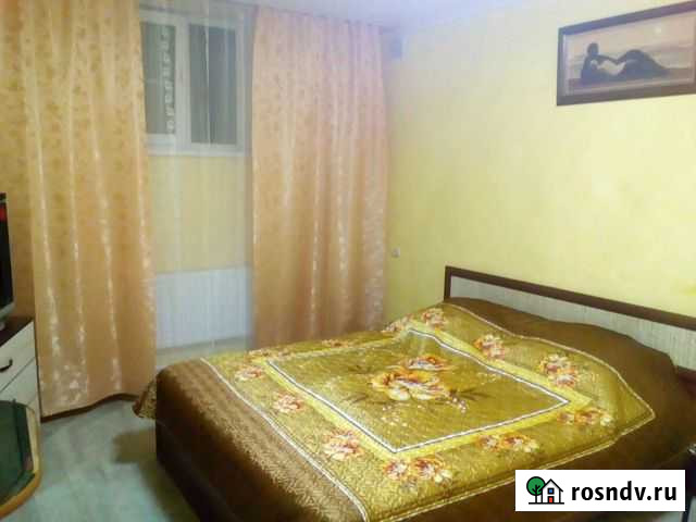 Комната 30 м² в 3-ком. кв., 2/2 эт. в аренду посуточно в Новороссийске Новороссийск - изображение 1