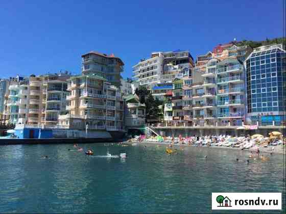 Коттедж 163 м² на участке 1 сот. на продажу в Алуште Алушта