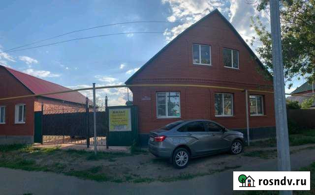 Дом 130 м² на участке 10 сот. в аренду посуточно в Соль-Илецке Соль-Илецк - изображение 1