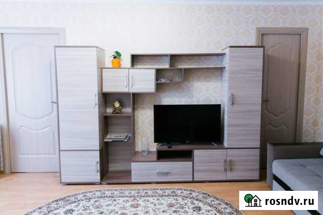 2-комнатная квартира, 42 м², 3/5 эт. в аренду посуточно в Мурманске Мурманск - изображение 1