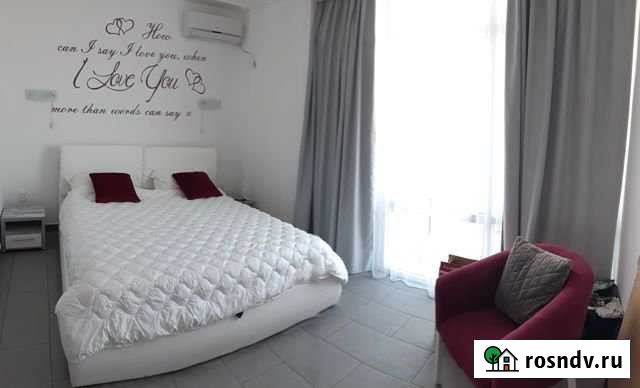 2-комнатная квартира, 36 м², 2/3 эт. в аренду посуточно в Алуште Алушта - изображение 1