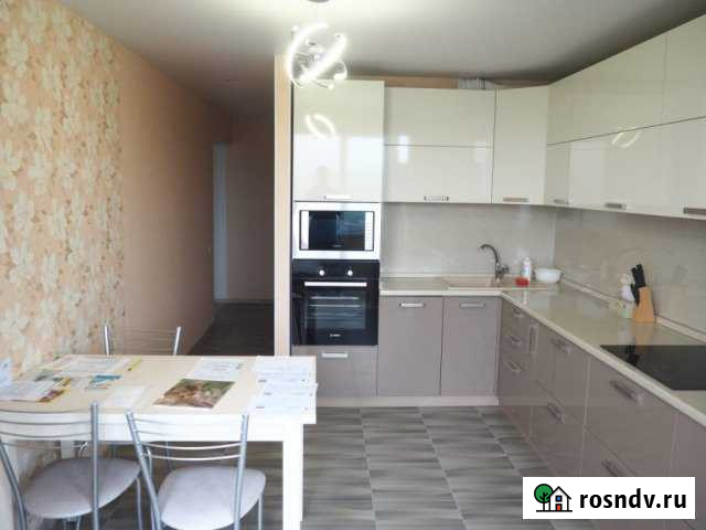 3-комнатная квартира, 86 м², 8/9 эт. в аренду на длительный срок во Владивостоке Владивосток - изображение 1