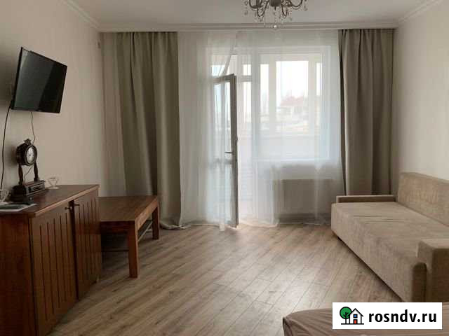 2-комнатная квартира, 55 м², 2/9 эт. в аренду на длительный срок в Феодосии Феодосия - изображение 1