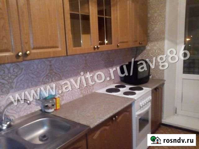 3-комнатная квартира, 69 м², 3/5 эт. в аренду на длительный срок в Сургуте Сургут - изображение 1