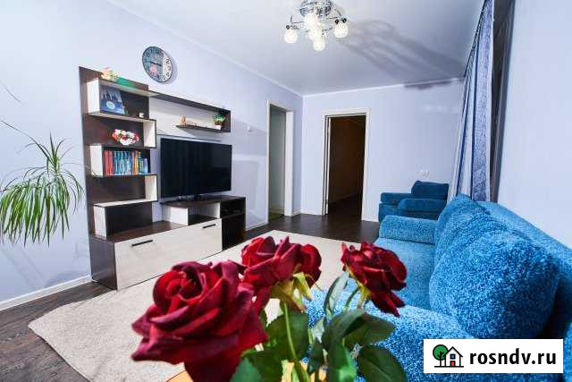 3-комнатная квартира, 68 м², 1/9 эт. в аренду посуточно в Тобольске Тобольск - изображение 1