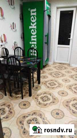 Комната 15 м² в 1-ком. кв., 1/1 эт. в аренду посуточно в Новосибирске Новосибирск - изображение 1