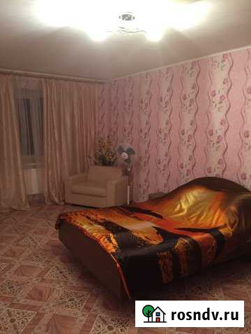 1-комнатная квартира, 41 м², 2/10 эт. в аренду посуточно в Энгельсе Энгельс - изображение 1