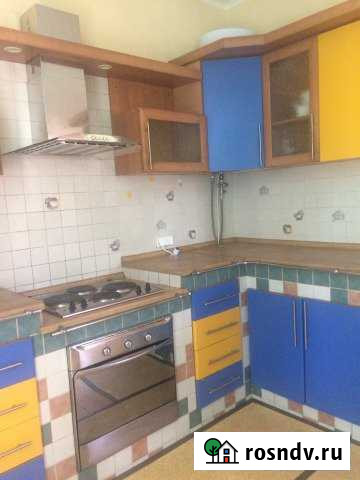 3-комнатная квартира, 110 м², 3/3 эт. в аренду на длительный срок в Ялте Ялта - изображение 1