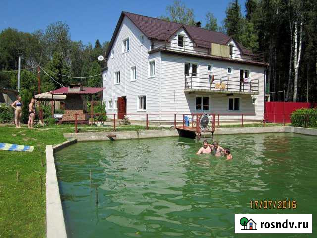 Дом 200 м² на участке 10 сот. в аренду посуточно в Калуге Калуга - изображение 1