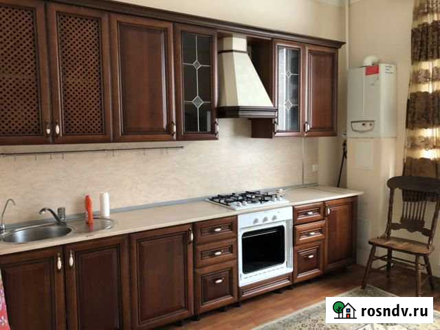 2-комнатная квартира, 84 м², 1/5 эт. в аренду на длительный срок в Каспийске Каспийск - изображение 1