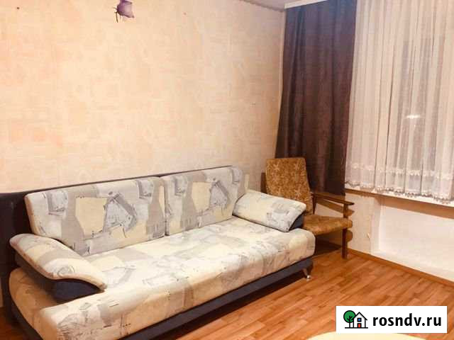 Комната 14 м² в 4-ком. кв., 3/5 эт. в аренду на длительный срок в Пскове Псков - изображение 1