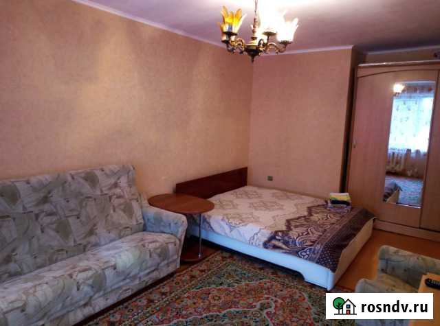 1-комнатная квартира, 32 м², 2/5 эт. в аренду посуточно в Рубцовске Рубцовск - изображение 1
