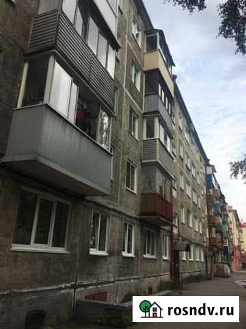 2-комнатная квартира, 44 м², 1/5 эт. на продажу в Междуреченске Кемеровской области Междуреченск - изображение 1