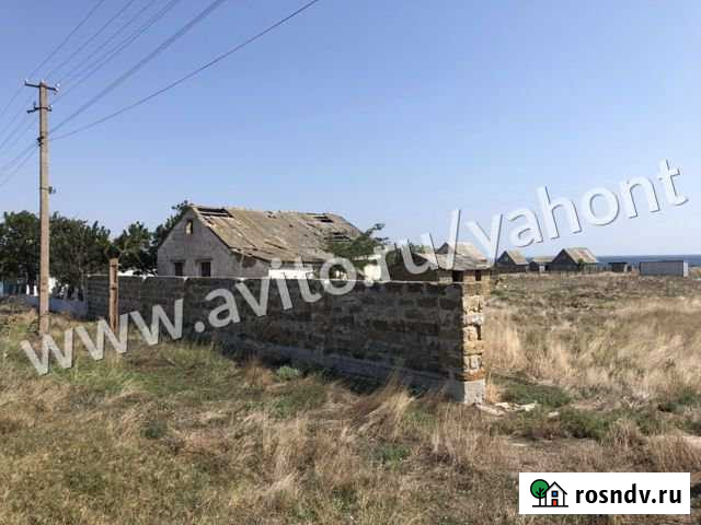 Дом 36 м² на участке 25 сот. на продажу в Черноморском Республики Крым Черноморское - изображение 1