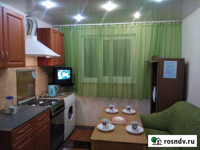 3-комнатная квартира, 47 м², 1/9 эт. в аренду посуточно в Мурманске Мурманск - изображение 1