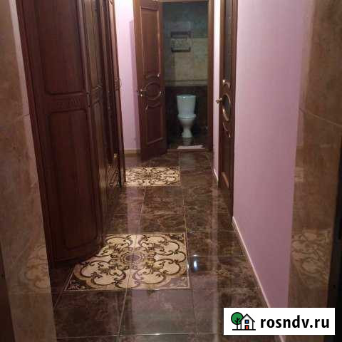 1-комнатная квартира, 54 м², 1/4 эт. в аренду на длительный срок в Каспийске Каспийск - изображение 1