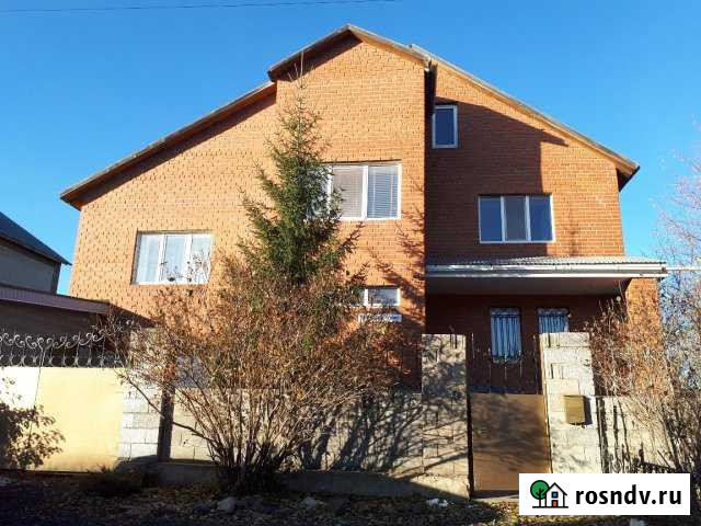 Дом 250 м² на участке 10 сот. в аренду на длительный срок в Магнитогорске Магнитогорск - изображение 1