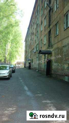 Комната 13 м² в 1-ком. кв., 3/5 эт. на продажу в Новокузнецке Новокузнецк - изображение 1