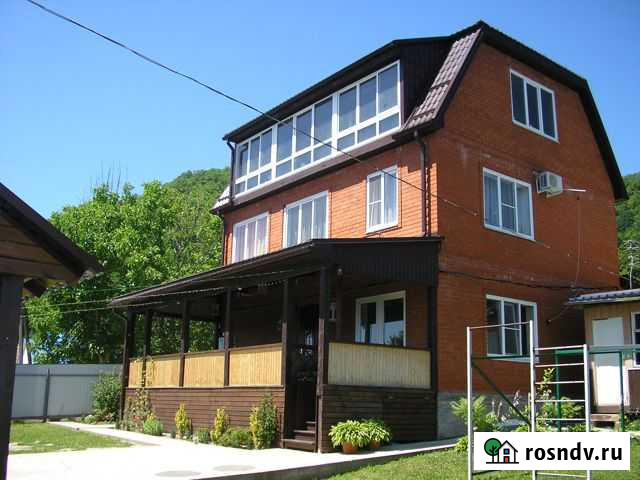 Коттедж 150 м² на участке 8 сот. в аренду посуточно в Каменномостском Каменномостский - изображение 1