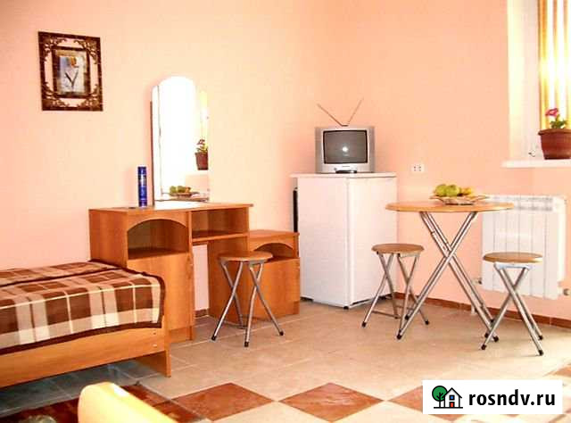 Комната 18 м² в 1-ком. кв., 2/4 эт. в аренду на длительный срок в Злынке Злынка - изображение 1