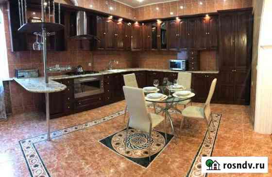 Дом 350 м² на участке 12 сот. в аренду на длительный срок в Ростове-на-Дону Ростов-на-Дону