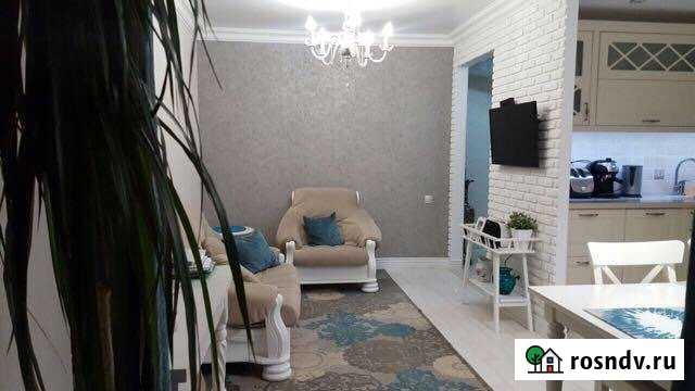 3-комнатная квартира, 58 м², 1/9 эт. в аренду на длительный срок в Симферополе Симферополь - изображение 1