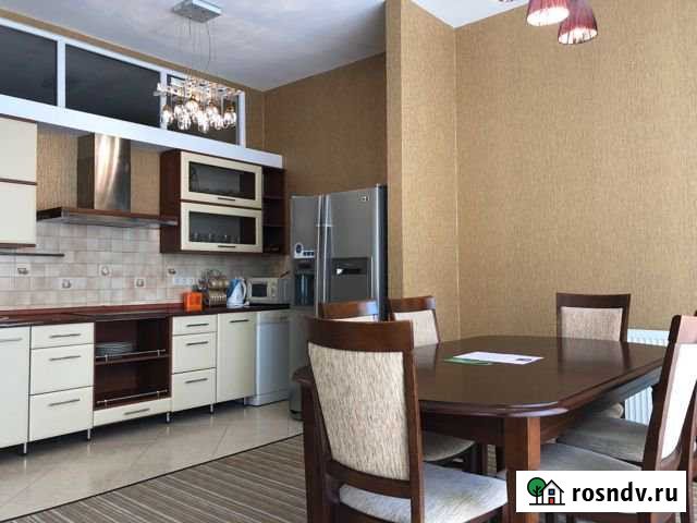 3-комнатная квартира, 114 м², 1/13 эт. в аренду на длительный срок в Ялте Ялта - изображение 1