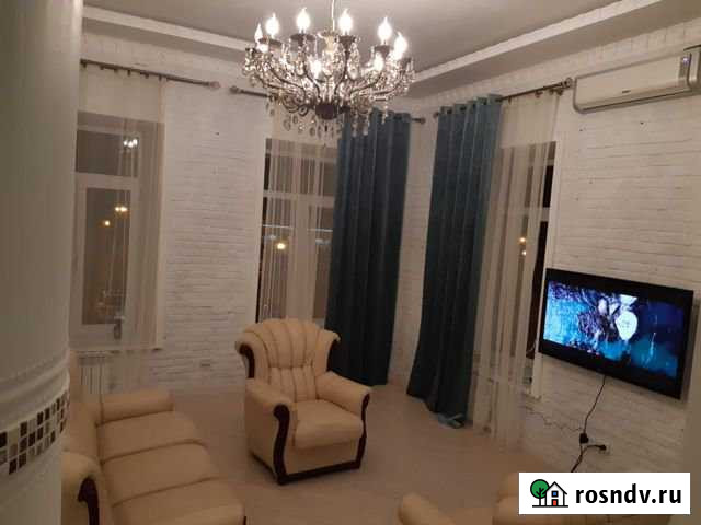 2-комнатная квартира, 61 м², 2/2 эт. в аренду посуточно в Астрахани Астрахань - изображение 1