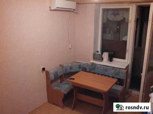 Комната 13 м² в 2-ком. кв., 5/5 эт. на продажу в Феодосии Феодосия - изображение 1