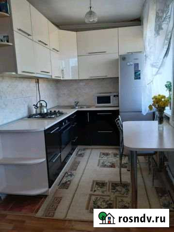 3-комнатная квартира, 56 м², 5/5 эт. в аренду на длительный срок в Бийске Бийск - изображение 1