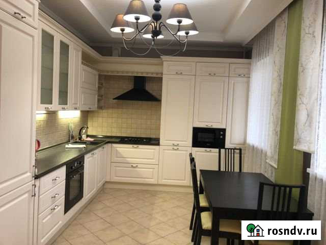 3-комнатная квартира, 120 м², 1/4 эт. в аренду посуточно в Костроме Кострома - изображение 1