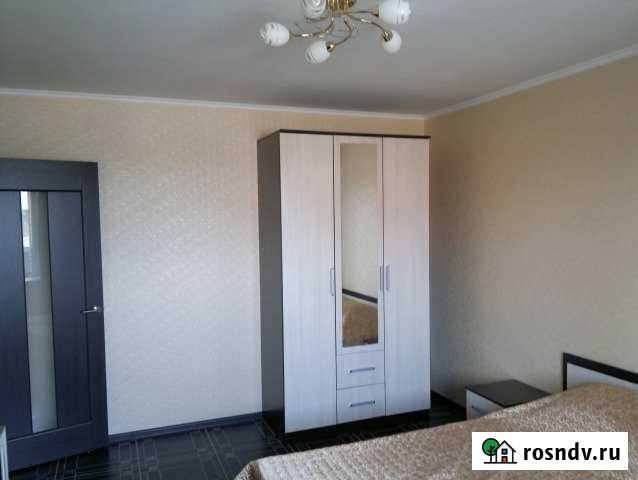 1-комнатная квартира, 35 м², 3/5 эт. в аренду посуточно в Новочеркасске Новочеркасск - изображение 1