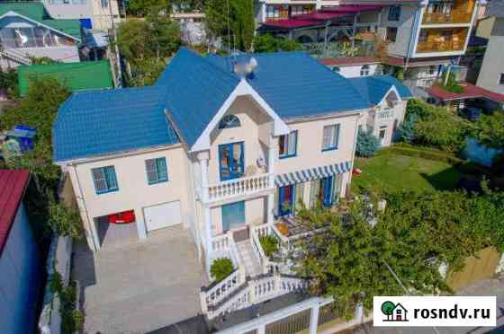 Коттедж 350 м² на участке 11 сот. в аренду на длительный срок в Сочи Сочи