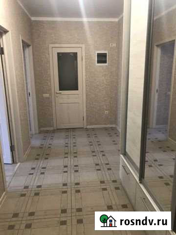 2-комнатная квартира, 60 м², 18/19 эт. в аренду на длительный срок в Анапе Анапа - изображение 1