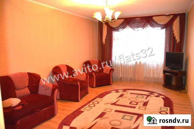 3-комнатная квартира, 90 м², 4/10 эт. в аренду посуточно в Брянске Брянск - изображение 1