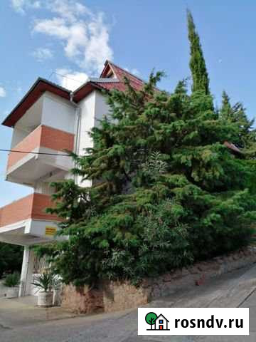 3-комнатная квартира, 81 м², 3/3 эт. на продажу в Алуште Алушта - изображение 1