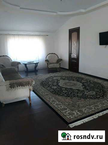 3-комнатная квартира, 150 м², 3/3 эт. в аренду посуточно в Буйнакске Буйнакск - изображение 1