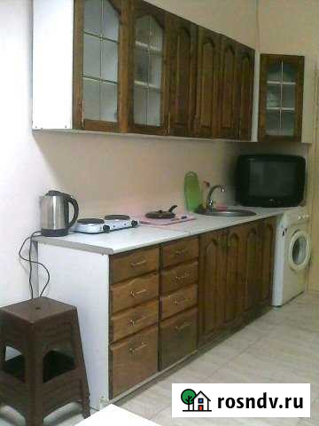 Комната 10 м² в 5-ком. кв., 1/5 эт. в аренду на длительный срок в Таганроге Таганрог - изображение 1