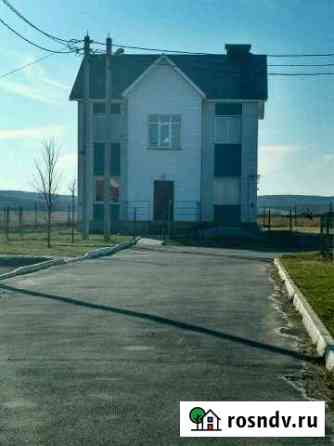 Коттедж 150 м² на участке 8 сот. в аренду посуточно в Чебаркуле Чебаркуль
