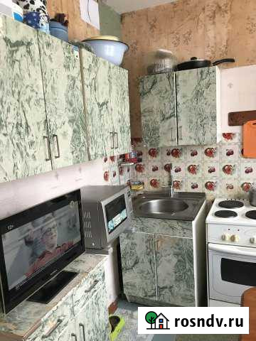 Комната 10 м² в 2-ком. кв., 4/9 эт. на продажу в Сургуте Сургут - изображение 1