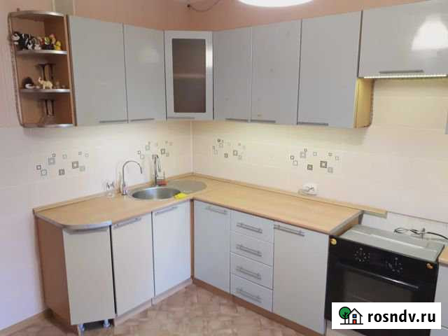 2-комнатная квартира, 70 м², 2/7 эт. в аренду на длительный срок в Тольятти Тольятти - изображение 1